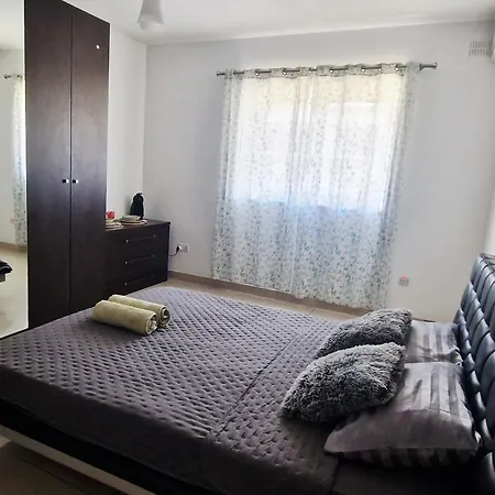 Rum i privatbostad Welcome To Malta